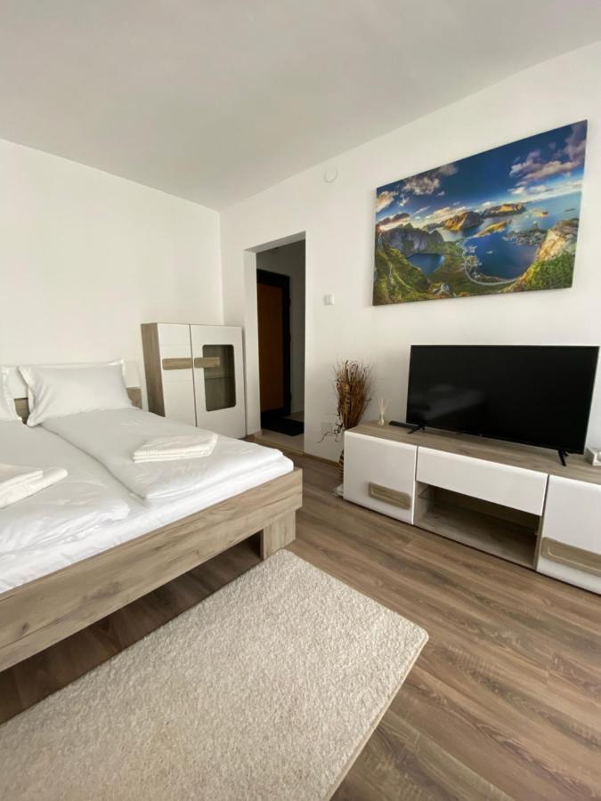 Focus Home Next Меркуря-Чук Экстерьер фото